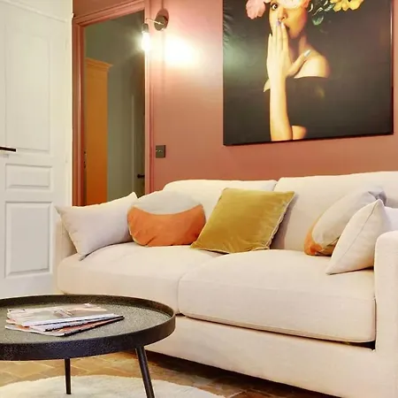 S Stylist And Unique Getaway 8p Apartment Paris